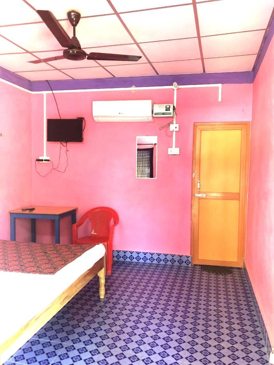 Blue Bird Residency Hotel Lakshmanpur Exterior foto