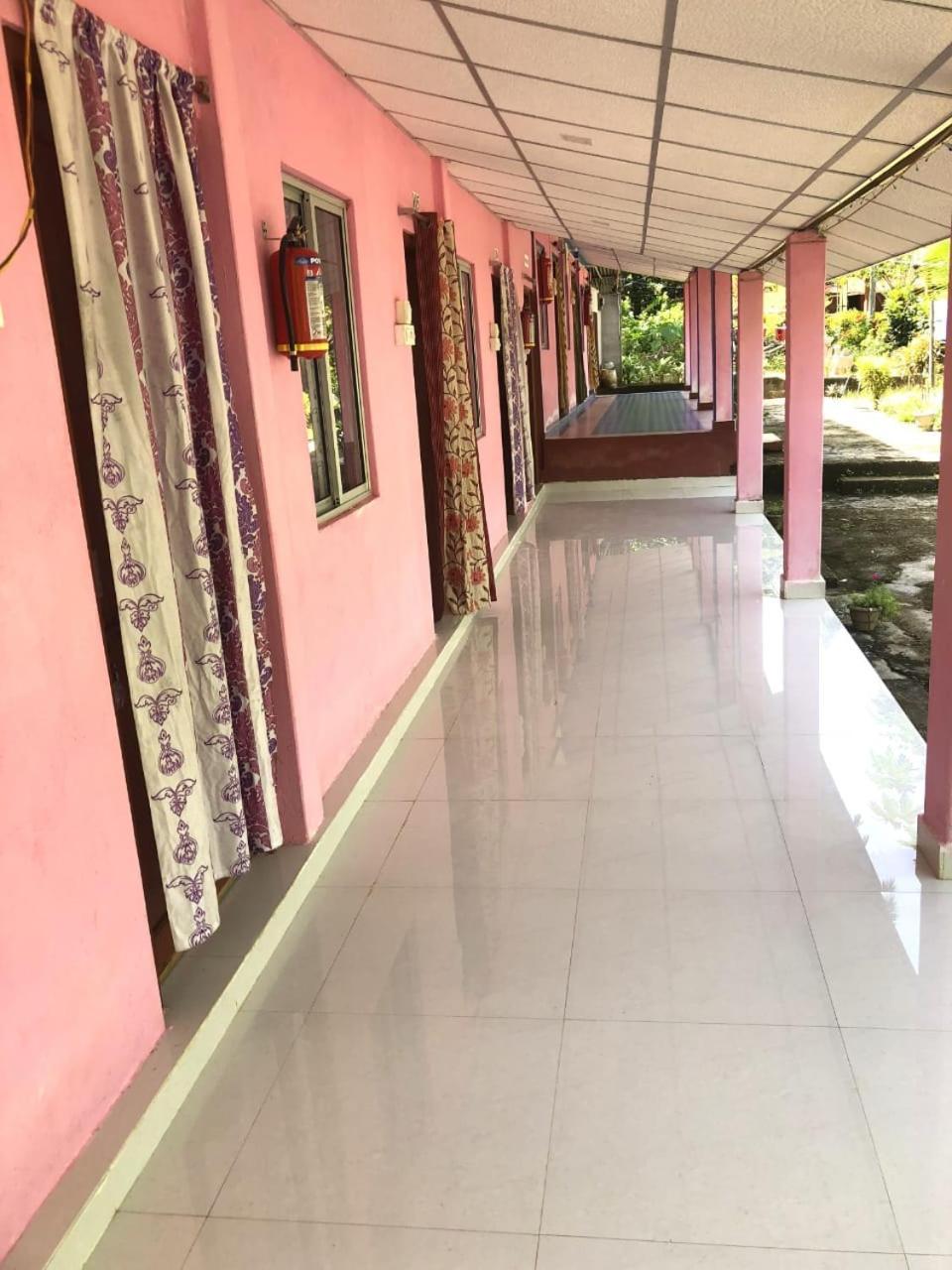 Blue Bird Residency Hotel Lakshmanpur Exterior foto