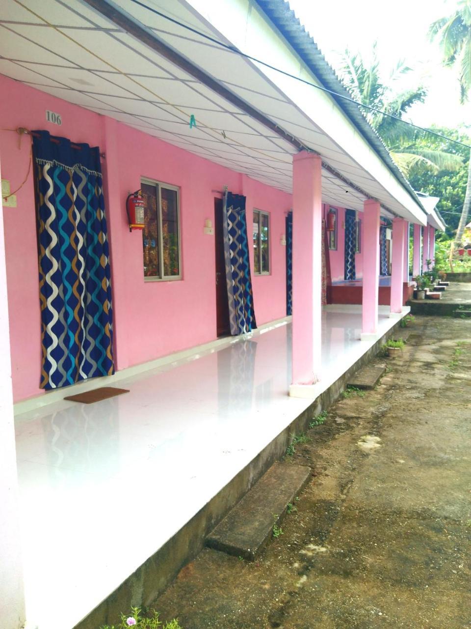 Blue Bird Residency Hotel Lakshmanpur Exterior foto